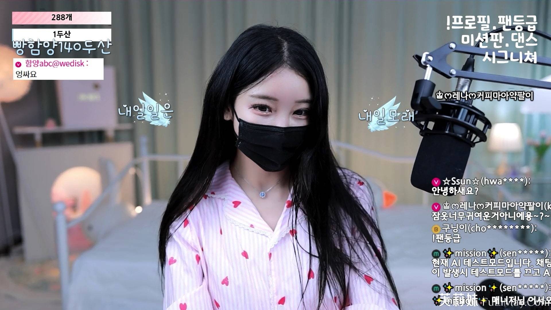 莱娜-moem9e9-(♔레나) 个人直播(20240616)(4V/16.1G)-JIN 莱娜-moem9e9-(♔레나) 个人直播(20240616)(4V/16.1G)-JIN