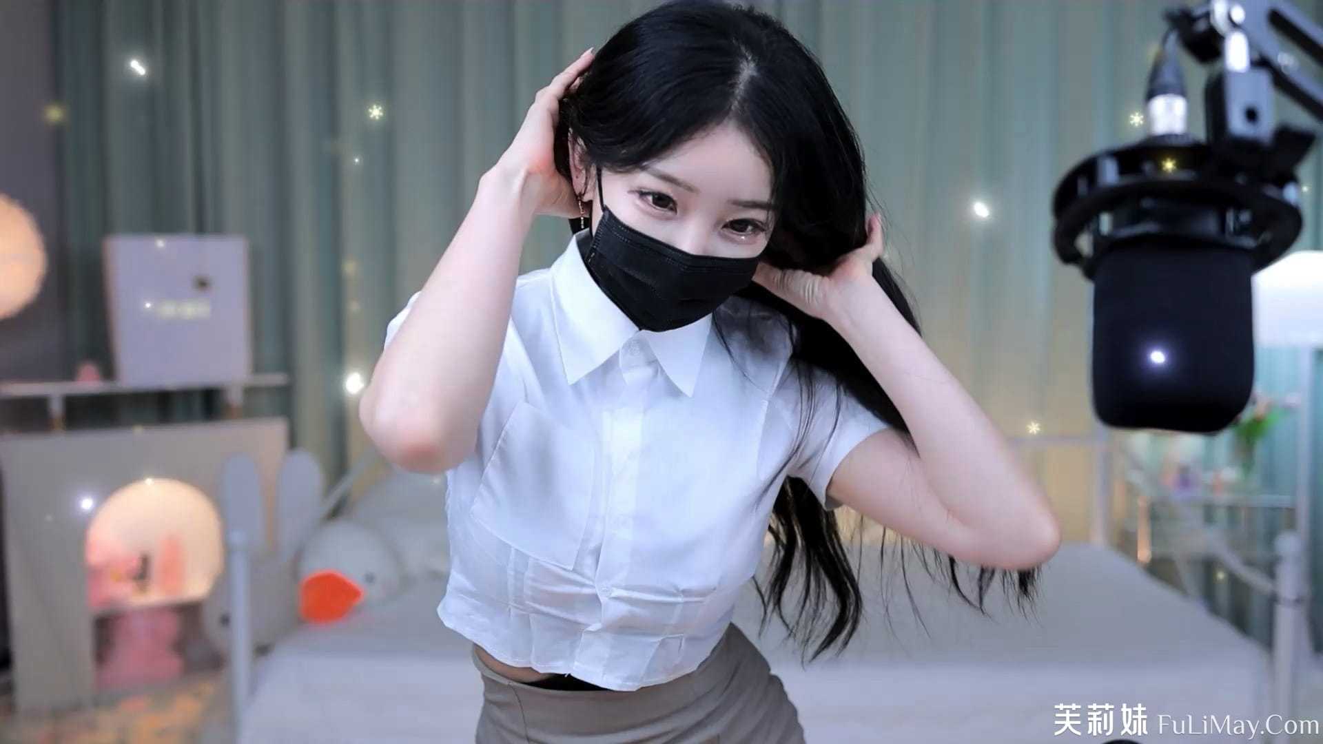 莱娜-moem9e9-(♔레나) 个人直播（20240621）（5V/28.7G）-JIN