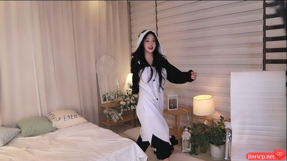 艾莉-ELI-(엘리) eli05021212 个人直播 (20240314) [2V/1.9G]-JIN