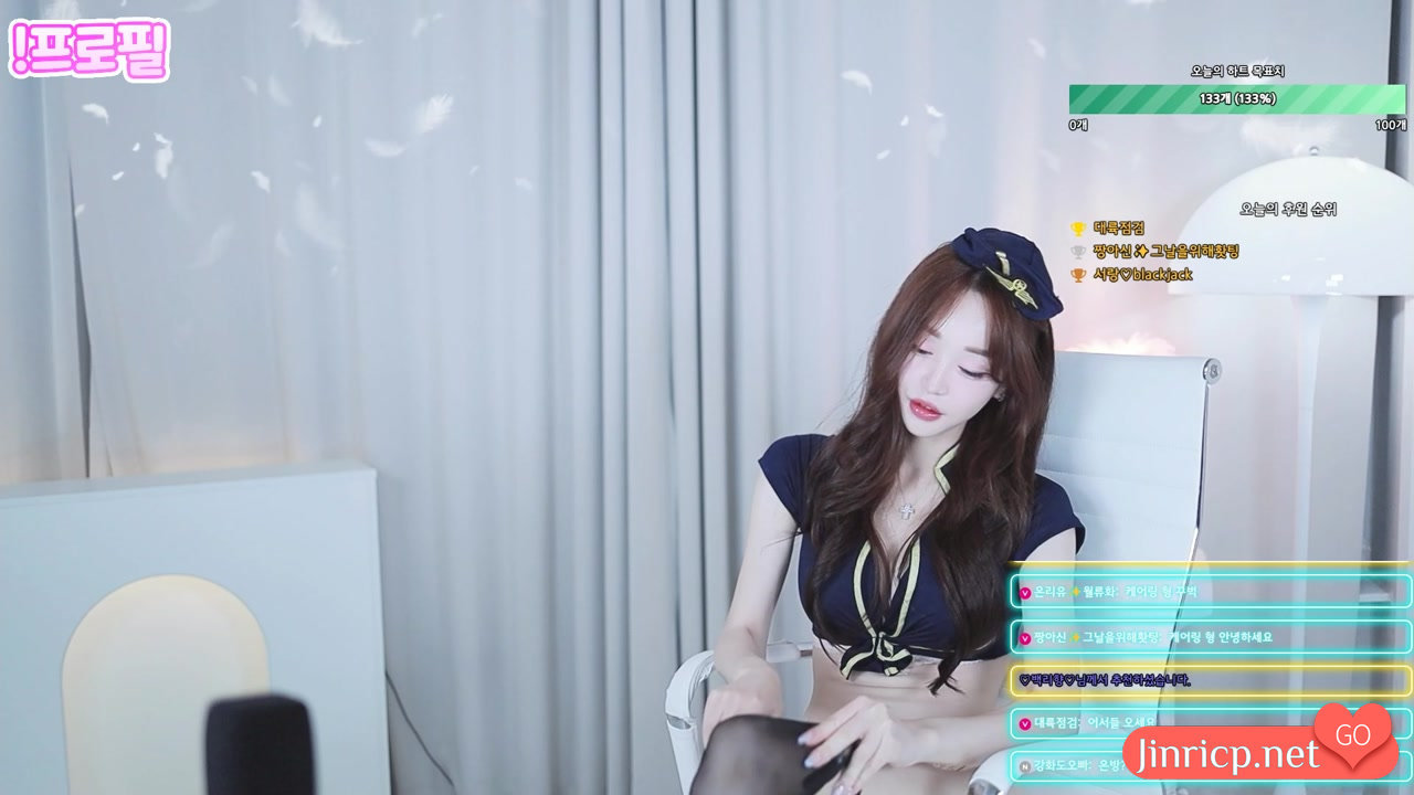 高颜值主播 樱桃酱 짱아신 cherrybest 个人直播 2025年8月 纯享包 [20V/63G]-JIN