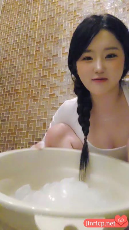 艾莉-ELI-(엘리) eli05021212 个人直播 20250323 冰桶挑战 [3V/2.38G]-JIN